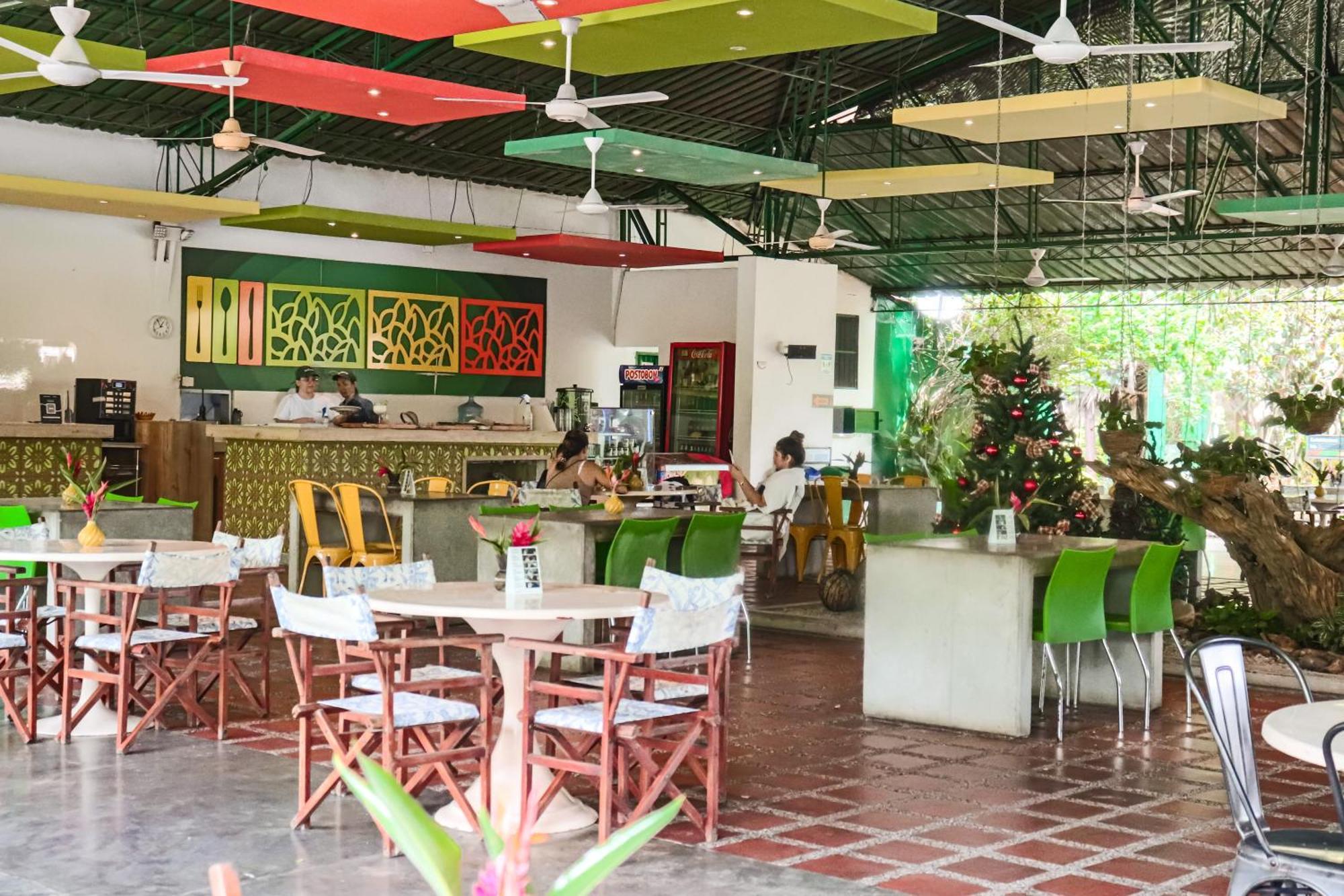 Hotel Colores Ecoparque Doradal
