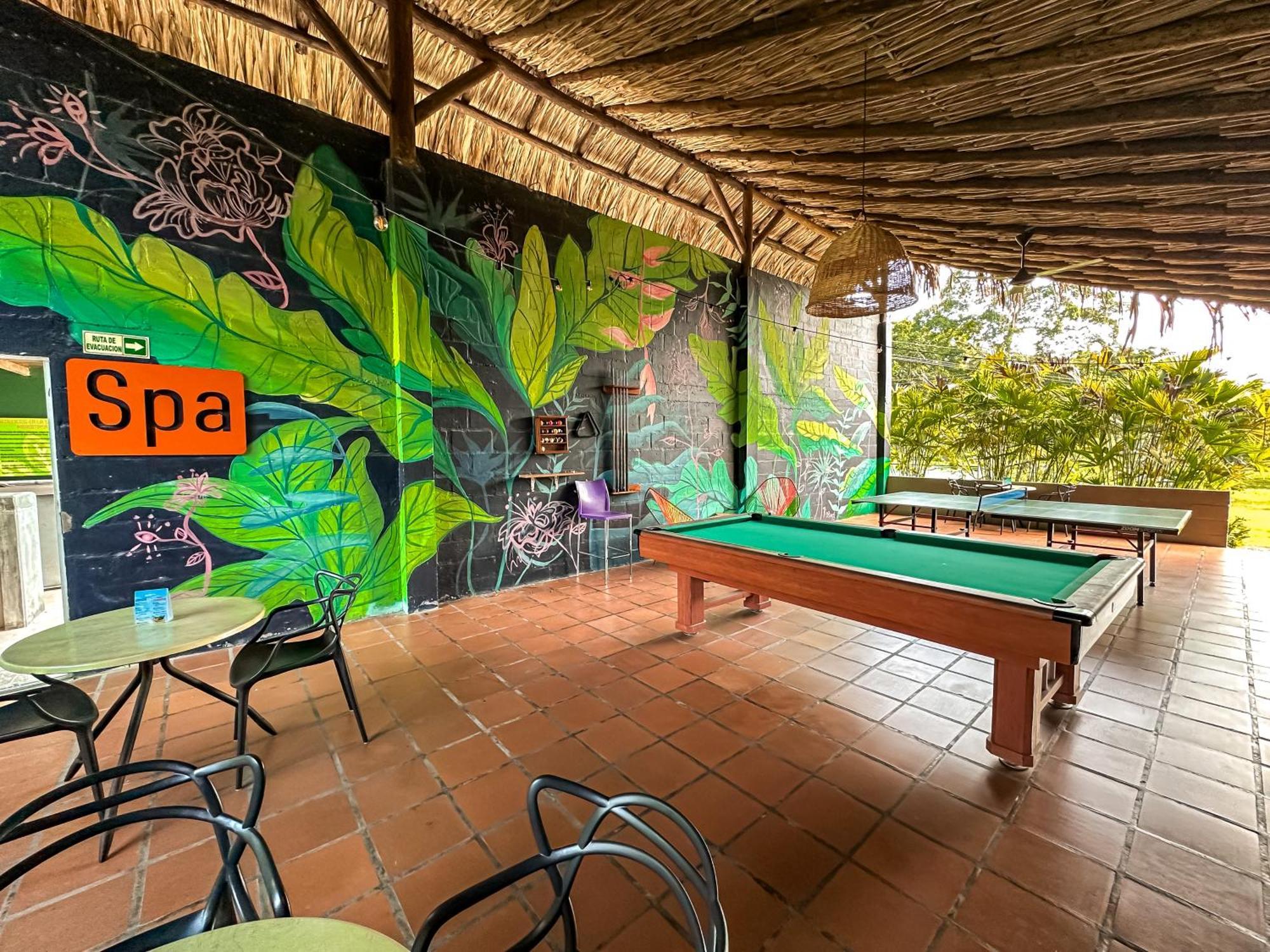 Colores Ecoparque Hotel