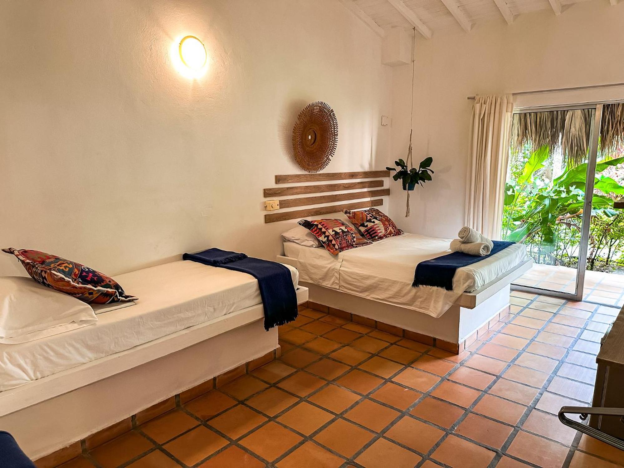 Colores Ecoparque Hotel 4*